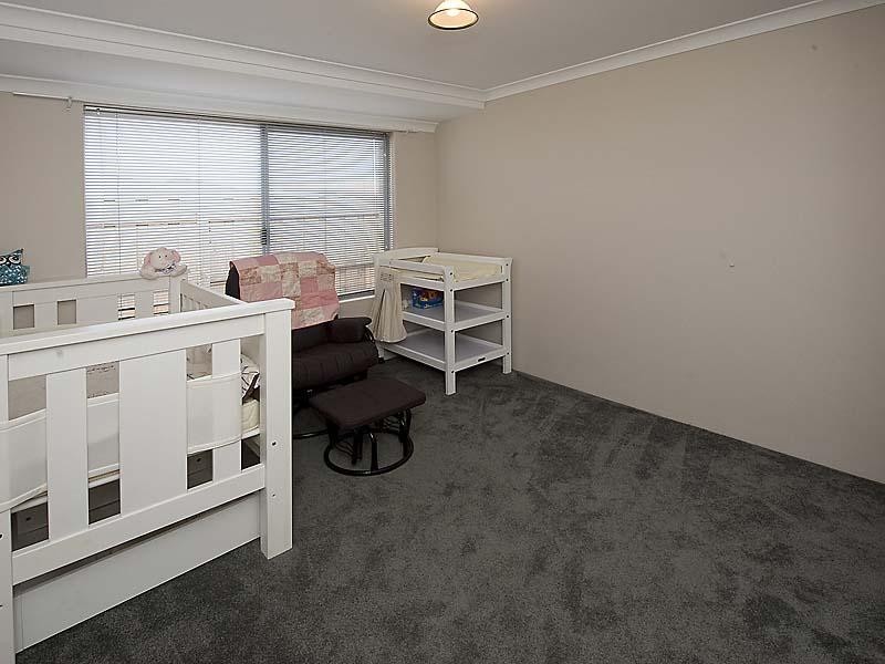 15 Scarab Court, Halls Head WA 6210