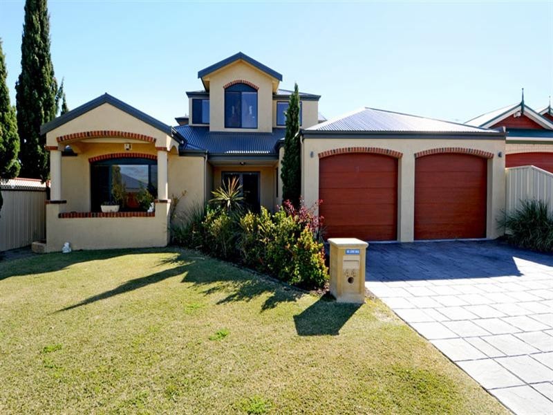 44 Heyerdahl Way, Dudley Park WA 6210