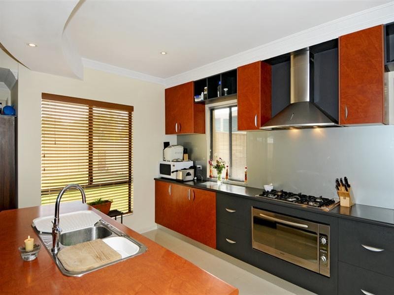 44 Heyerdahl Way, Dudley Park WA 6210