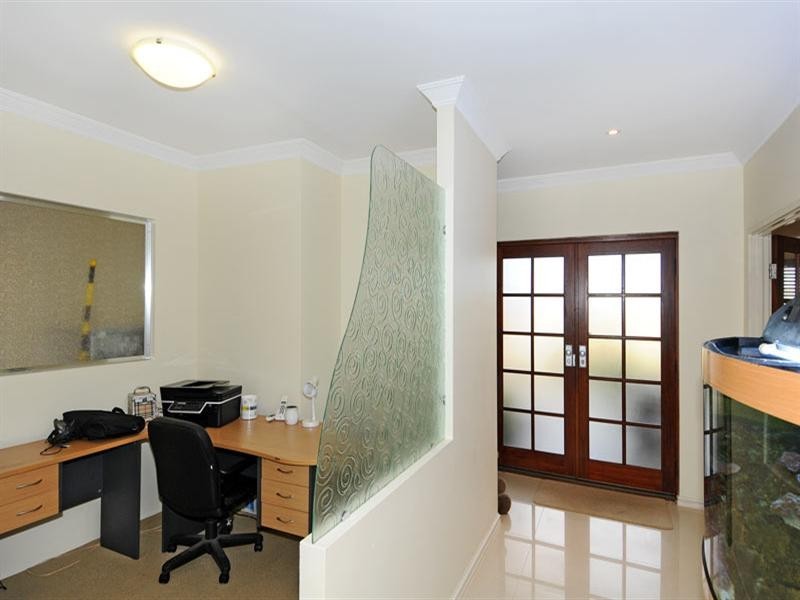 44 Heyerdahl Way, Dudley Park WA 6210