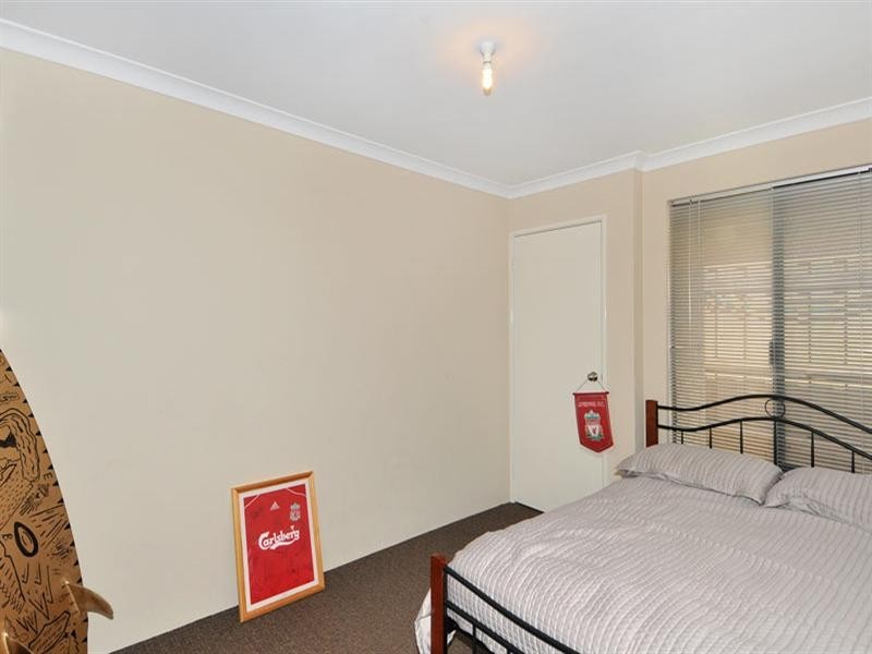 7 Alba Pass, Halls Head WA 6210