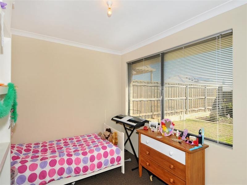 7 Alba Pass, Halls Head WA 6210