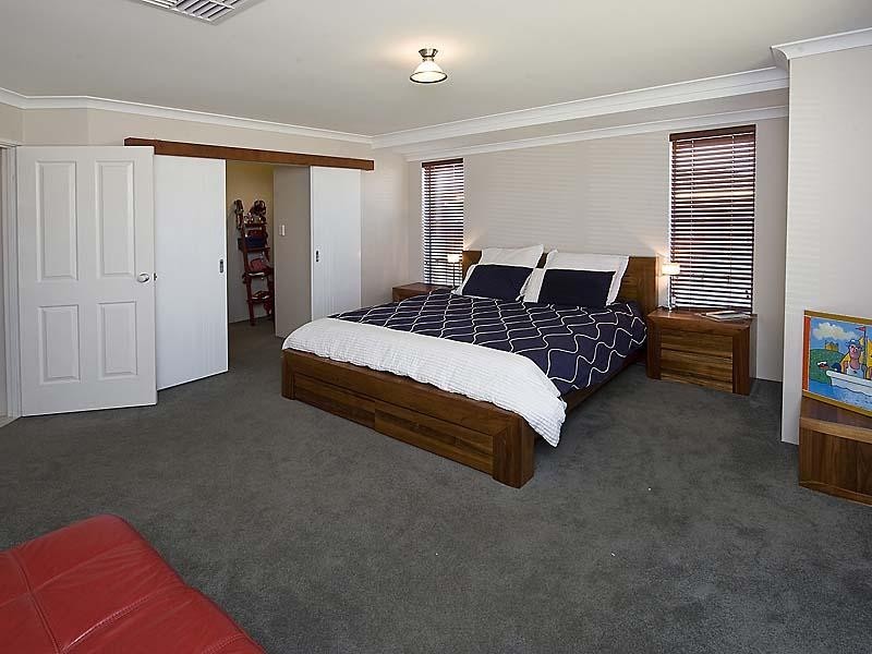 15 Scarab Court, Halls Head WA 6210