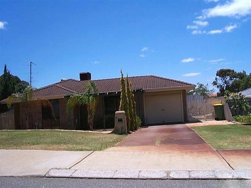 16 Honeysuckle Ramble, Halls Head WA 6210