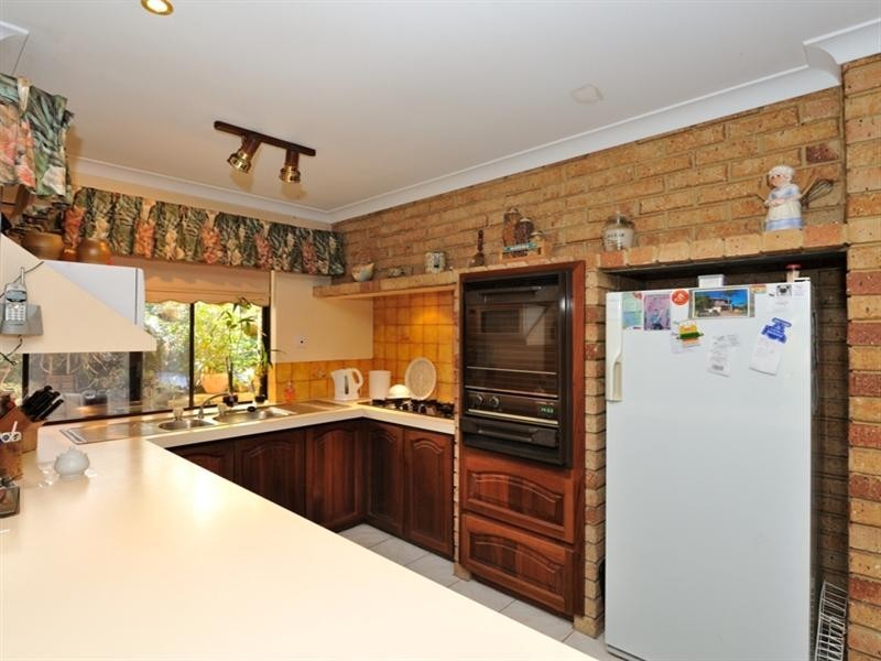 61 Mahogany Drive, Halls Head WA 6210