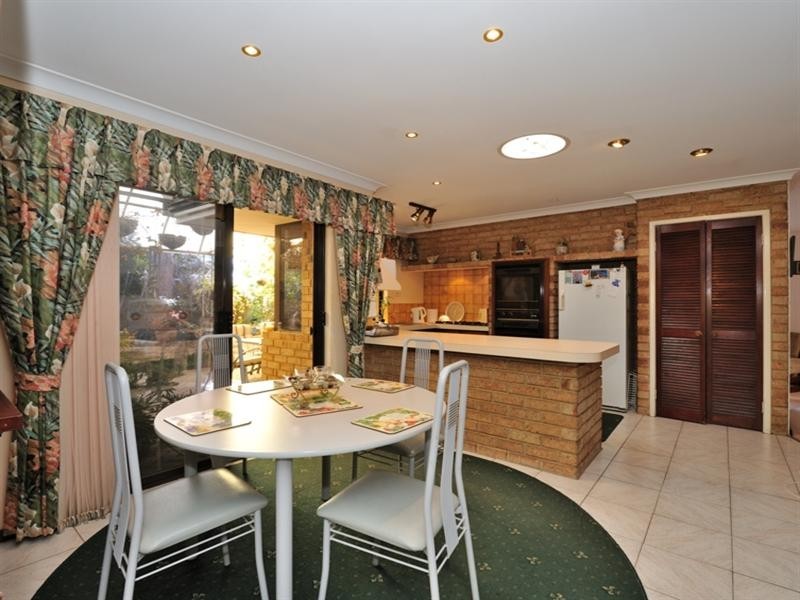 61 Mahogany Drive, Halls Head WA 6210