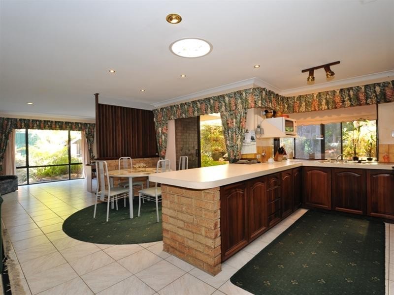 61 Mahogany Drive, Halls Head WA 6210