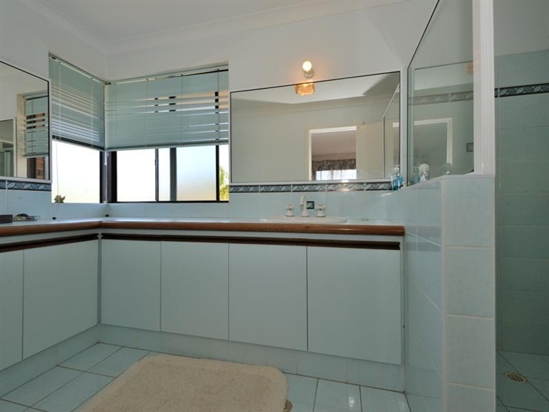 61 Mahogany Drive, Halls Head WA 6210