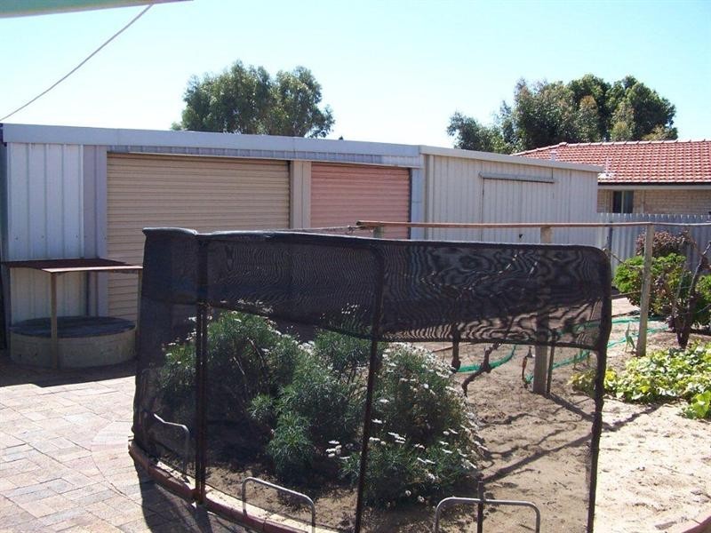 8 Linley Street, Wannanup WA 6210
