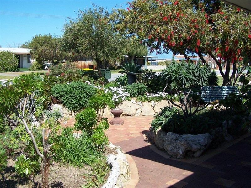8 Linley Street, Wannanup WA 6210