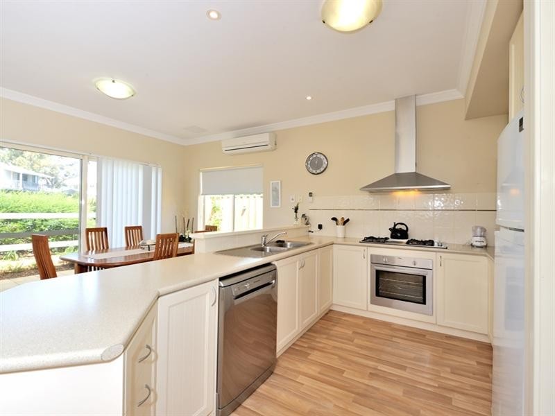 7 Viola Mews, Dawesville WA 6211