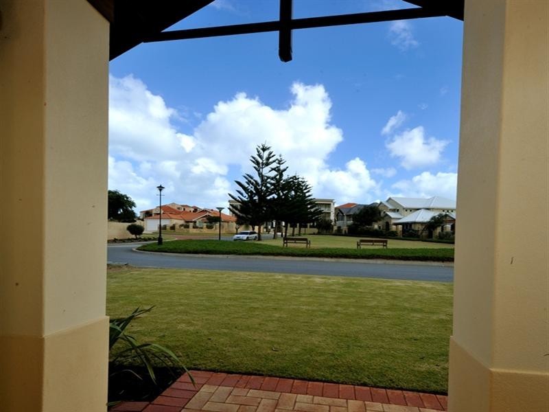 76 Alexis Circle, Wannanup WA 6210