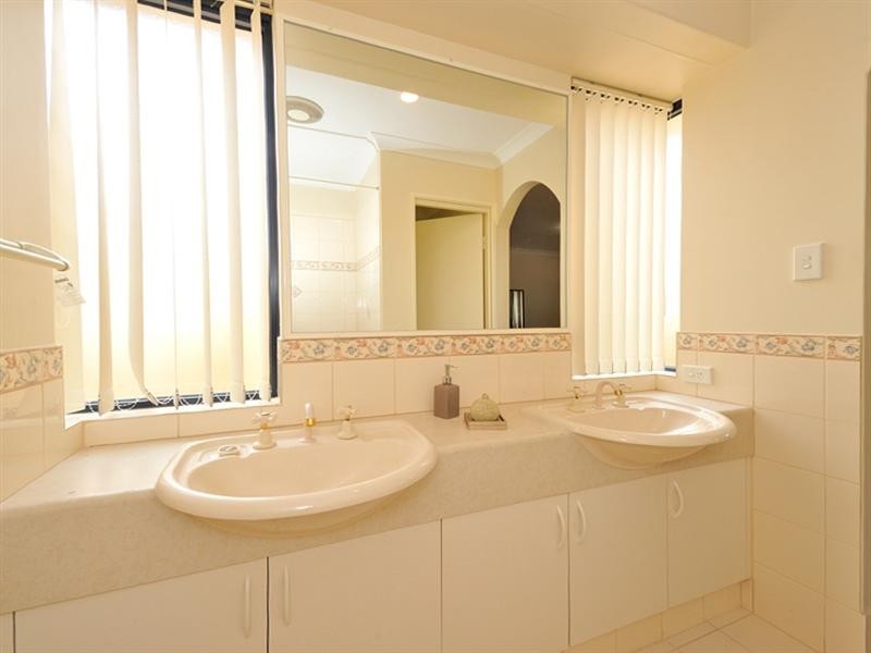 76 Alexis Circle, Wannanup WA 6210