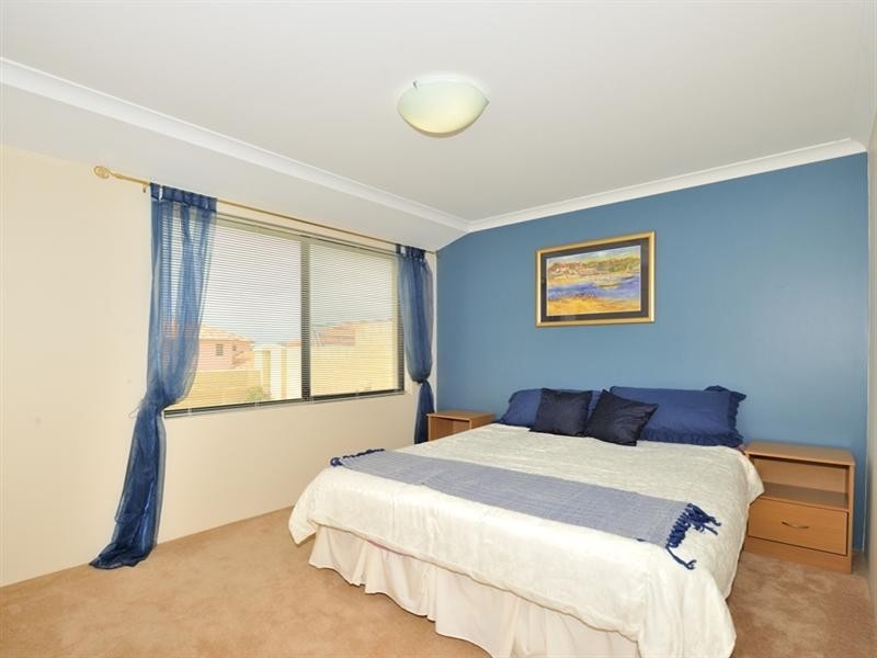 76 Alexis Circle, Wannanup WA 6210