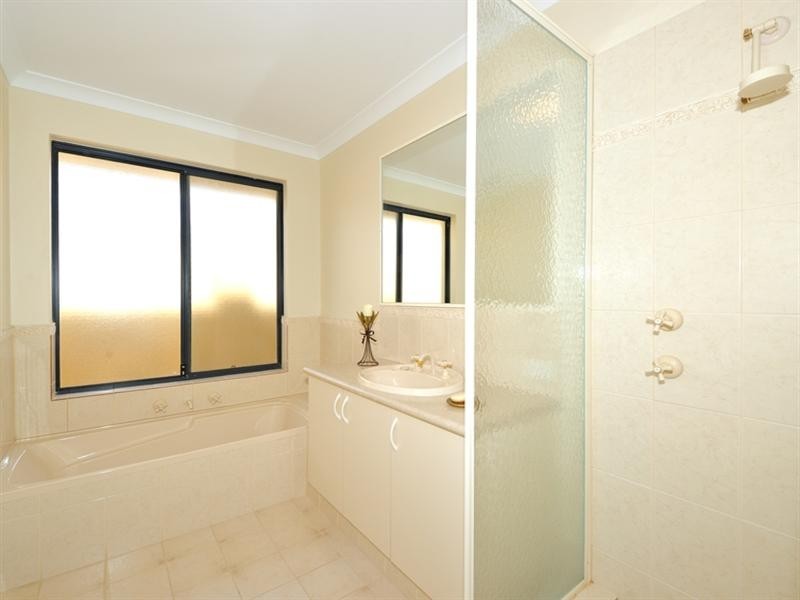 76 Alexis Circle, Wannanup WA 6210