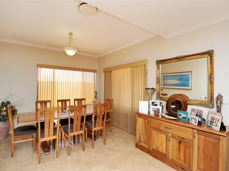 20 Cordia Way, Halls Head WA 6210