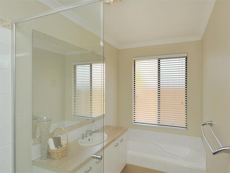 20 Cordia Way, Halls Head WA 6210