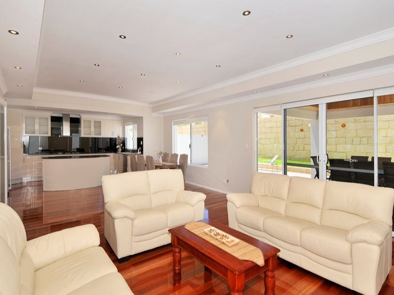 8 Southport Boulevard, Dawesville WA 6211