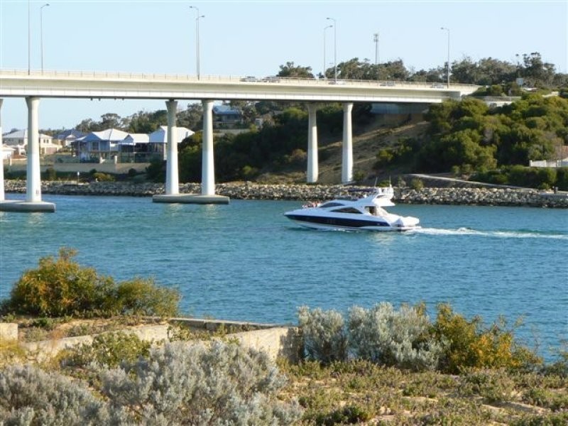 11 Captain Court, PORT BOUVARD, Wannanup WA 6210