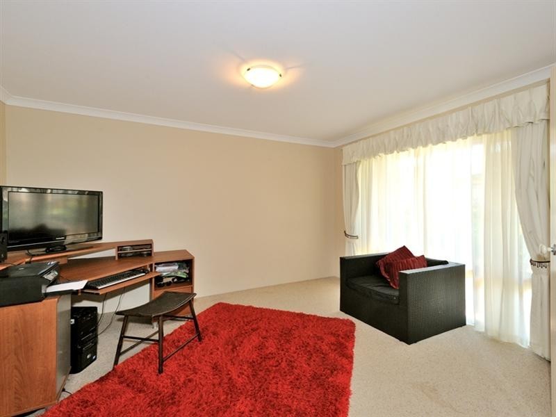 3 Dias Pass, Dudley Park WA 6210