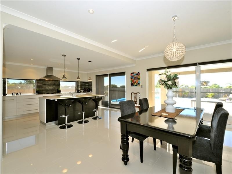 5 Maywood Way, Wannanup WA 6210