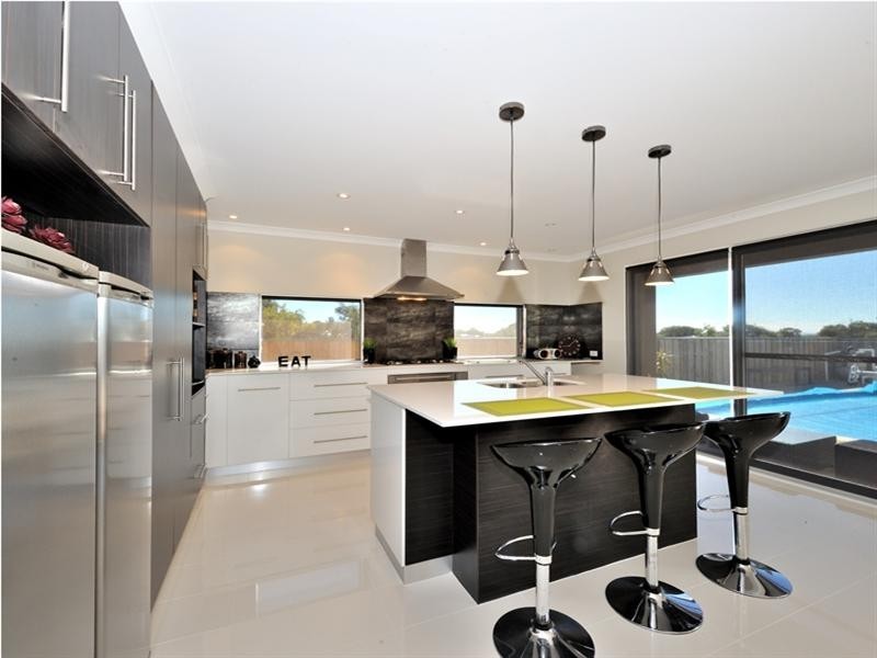 5 Maywood Way, Wannanup WA 6210
