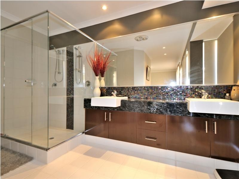 5 Maywood Way, Wannanup WA 6210