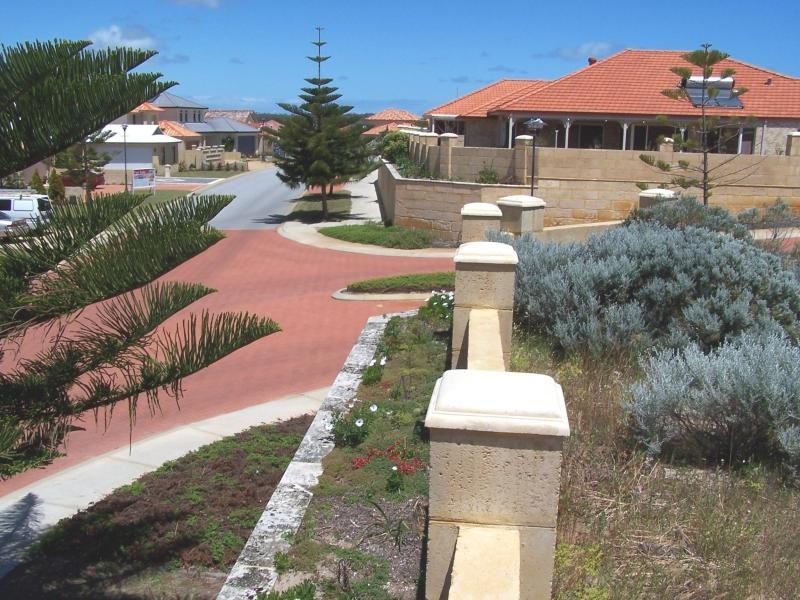 2 Alexis Circle, PORT BOUVARD, Wannanup WA 6210