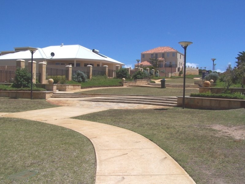 2 Alexis Circle, PORT BOUVARD, Wannanup WA 6210