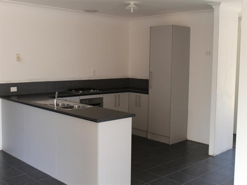 2/1 Dewar Street, Falcon WA 6210