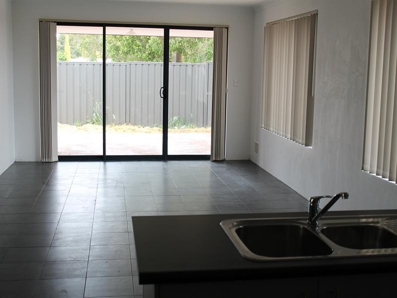 2/1 Dewar Street, Falcon WA 6210