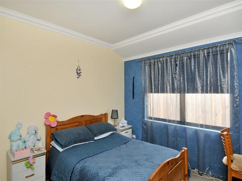 33 Grasshill Grange, Halls Head WA 6210