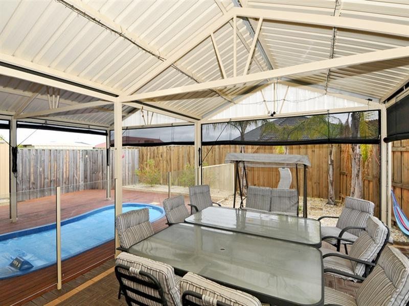 33 Grasshill Grange, Halls Head WA 6210