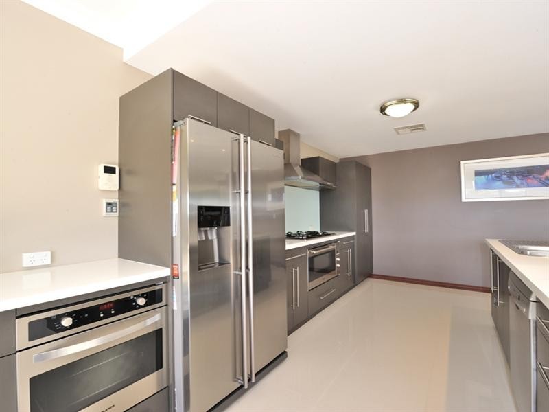 48 Endeavour Circle, Wannanup WA 6210