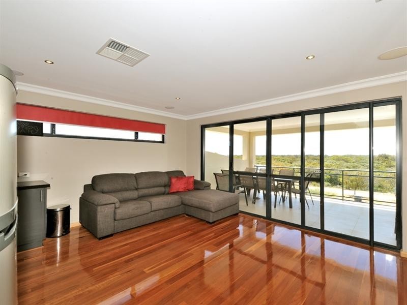 48 Endeavour Circle, Wannanup WA 6210