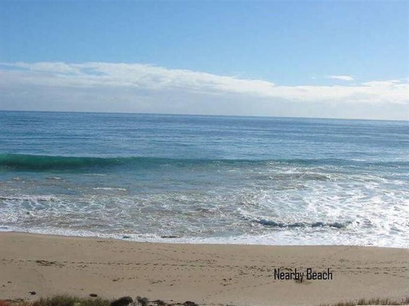 31 Quandong Pkwy, Halls Head WA 6210