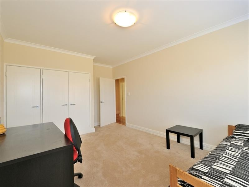 10 Coastal Retreat, Wannanup WA 6210