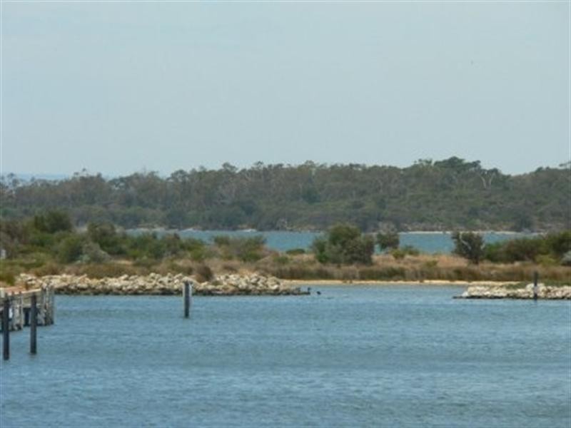 107 Avocet Island Quays, Wannanup WA 6210