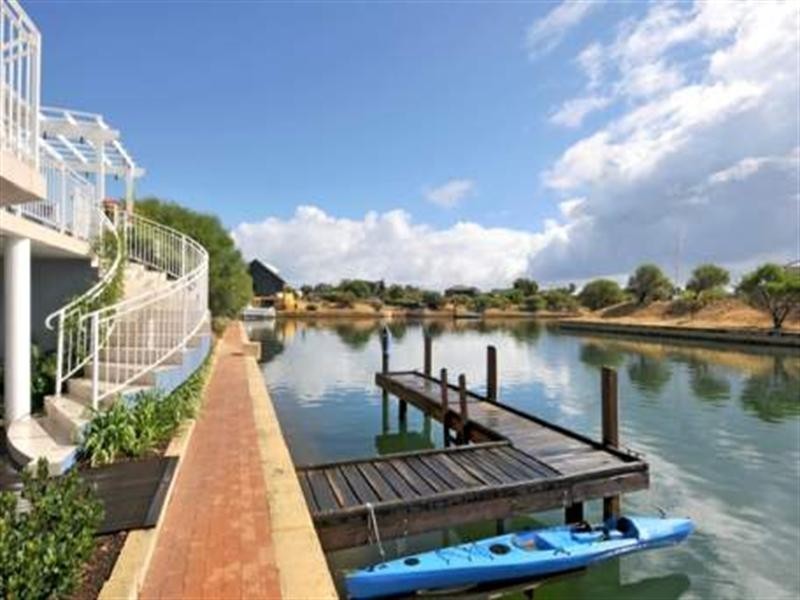 107 Avocet Island Quays, Wannanup WA 6210