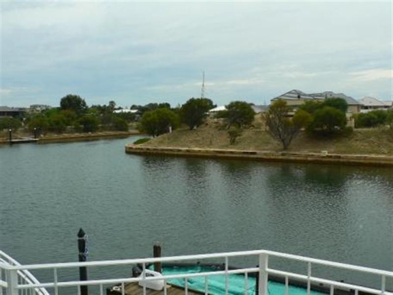 107 Avocet Island Quays, Wannanup WA 6210