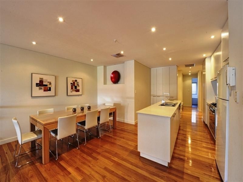 30 TREVISO Mews, Mandurah WA 6210