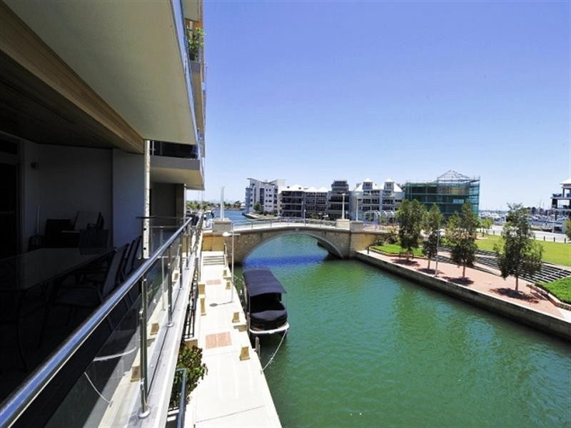 30 TREVISO Mews, Mandurah WA 6210