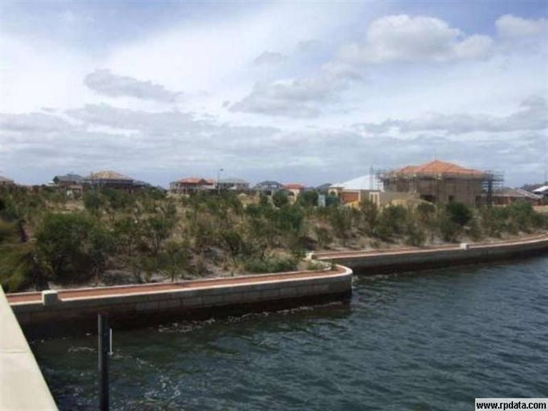 90 (Lot 740) Cormorant Key, Wannanup WA 6210