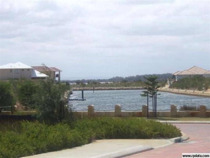 90 (Lot 740) Cormorant Key, Wannanup WA 6210