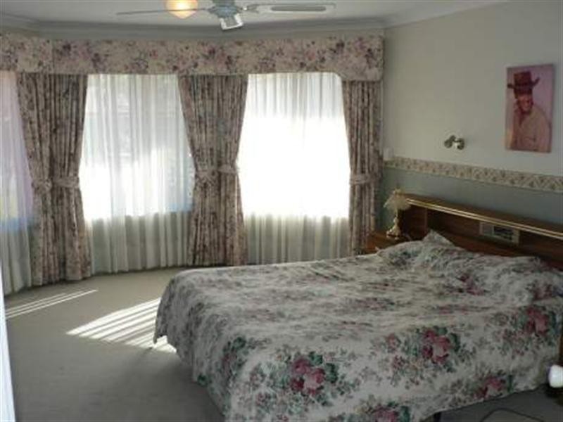 5 Pioneer Court, Bouvard WA 6211