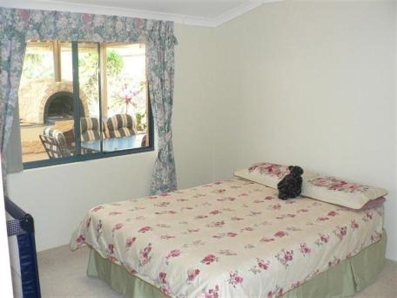 5 Pioneer Court, Bouvard WA 6211