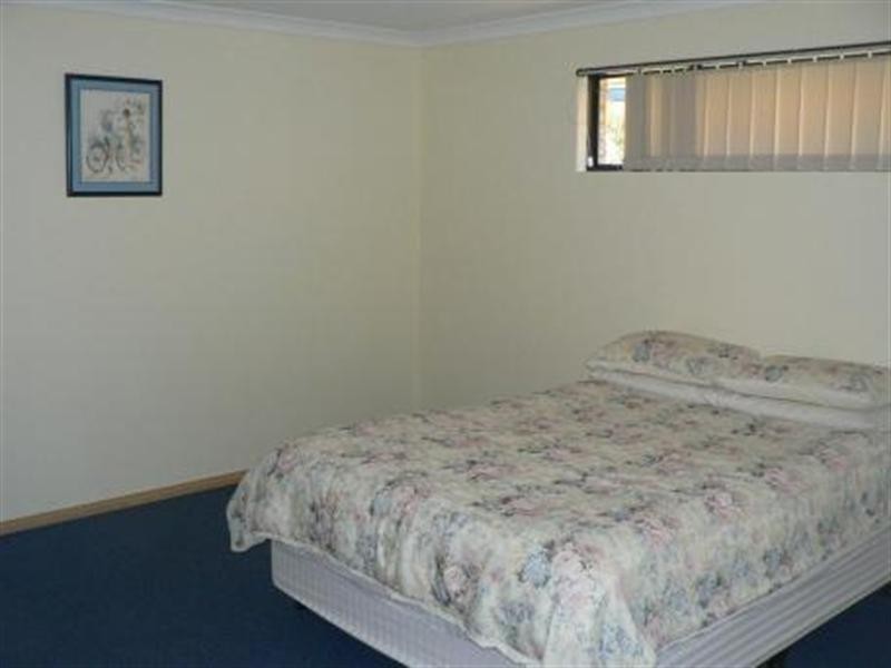 5 Coco Drive, Falcon WA 6210