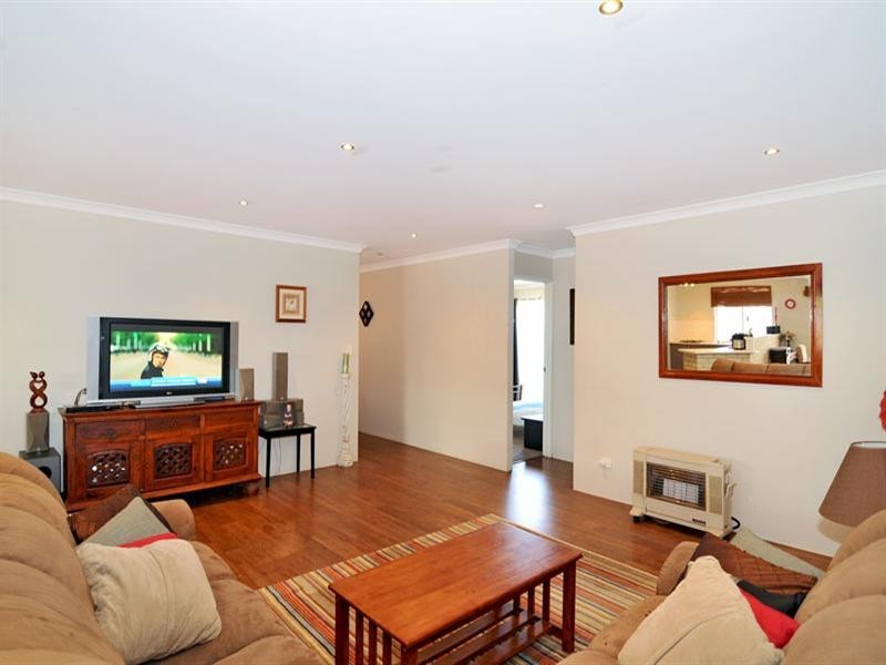 1 Philmont Way, Meadow Springs WA 6210