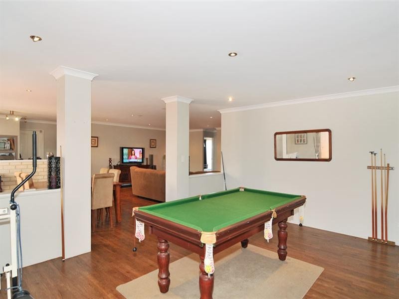 1 Philmont Way, Meadow Springs WA 6210