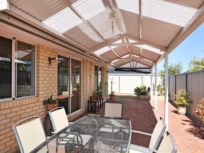 1 Philmont Way, Meadow Springs WA 6210